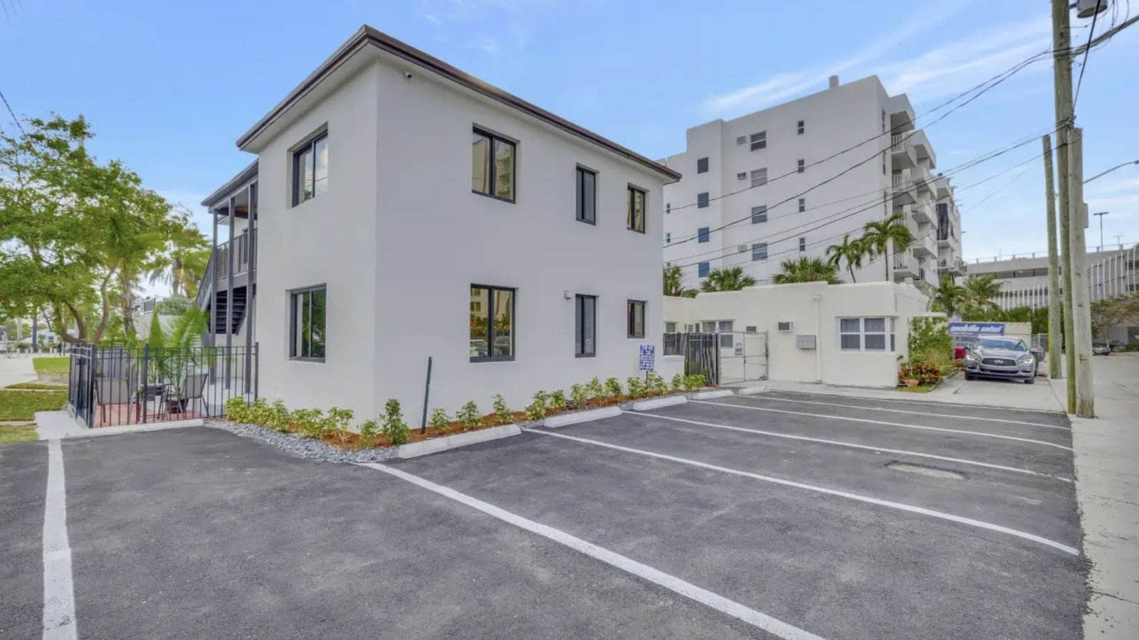 Modern 2-bedroom beachfront vacation rental in Fort Lauderdale with private ocean-view balcony near Las Olas Boulevard.